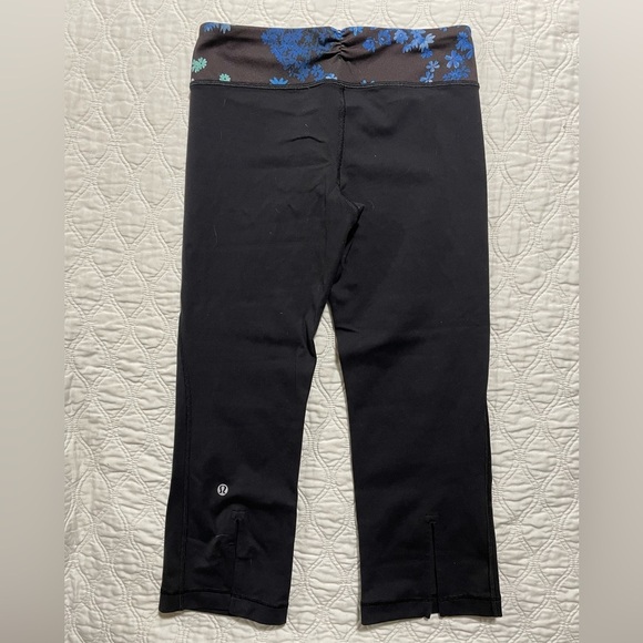 LULULEMON- Gather & Crow Crop black 20 in - Picture 3 of 5